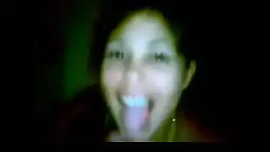 North Eastern lesbians give sensual blowjob in threesome