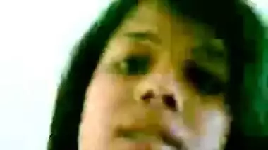 Homemade desi sex of a Delhi babe and her servant