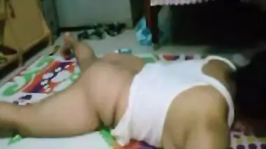 Indian Mature Wife Erotic Sex Video With Neighbor