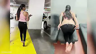 ¡Ayudé a esta desconocida chica a encontrar su auto en el estacionamiento y no te imaginas cómo me lo agradeció!