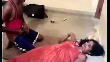 Indian porn desi sex video of Andhra wife with cuckold hubby