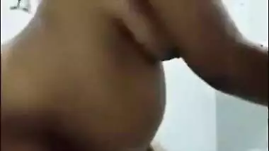 Voluptuous Desi mom makes a nude shower video for all the horny guys