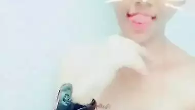 Desi girl with nice eyes exposes XXX vulva and boobs in front of mirror