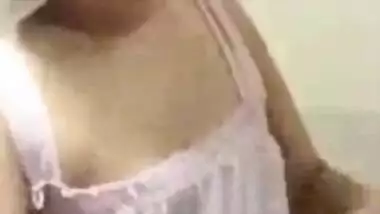 Desi wife exposed nude during dress change MMS video