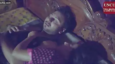 Aamras Part 3 (2020) UNRATED 720p HEVC HDRip Nuefliks Hindi [Uncut Vers] Short Film