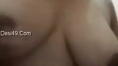 Thick Desi bookworm goes in bath to play with XXX tits and masturbate