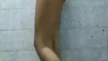 Super Cute Indian girl Shows her Nude Body Part 3
