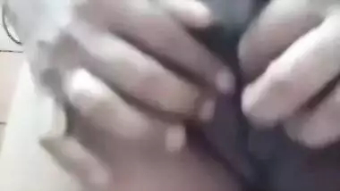 Horny Indian wife fingering for her new lover