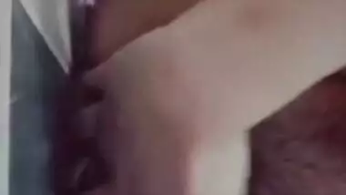 Cute Paki Girl Shows Her Boobs And Pussy Fingering