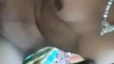 Indian model wants to get into the XXX world via amateur sex video