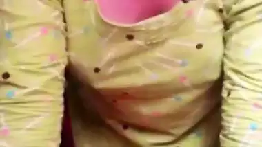 Bangladeshi bhabhi showing ass and fingering pussy