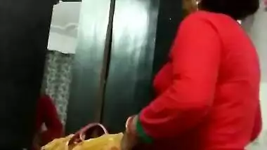 Indian mature aunty dress wear after sex