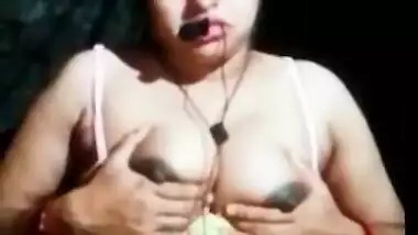 Desi Village Bhabhi exposed her nude big boobs on live cam