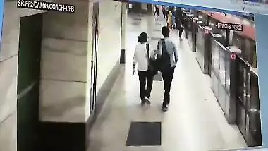 Metro station oral pleasure sex movie of a juvenile and horny couple