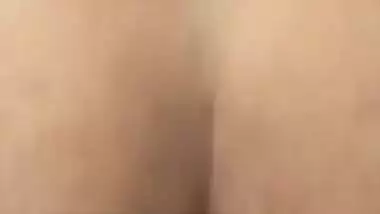 Indian tinder slut from Amsterdam tries white cock in an one night stand