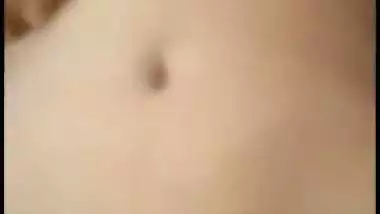 Big-boobed Desi XXX bitch gets her hairy pussy fucked hard on cam MMS