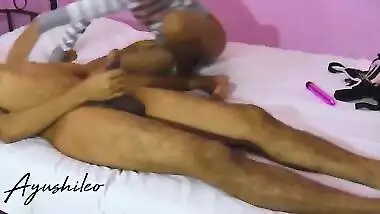 Asian spa massage teen girl satisfy her customer with her toys sri lankan