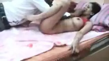 Bangali kaamwali ke doodh chuskar uski chut chudai ki