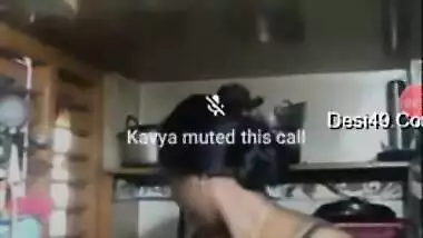 Aunty is so sexy in green sari that online friend pays her for talking