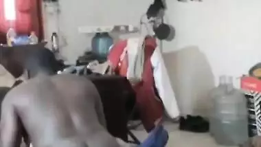 Sweet Indian Aunty 1st bbc Fuck for full video mail ( omervenna123@gmail.com )