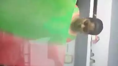 Chubby Desi girl motivates BF to have sex by showing big XXX booty