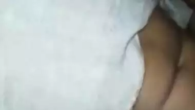 Housewife sharing sex video shot by cuckold hubby