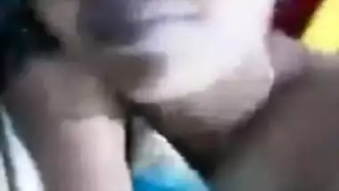 Desi cute girl showing her boobs