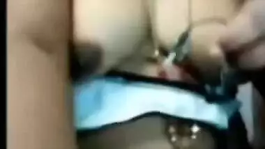 Curvy Desi woman makes video call to show her XXX body to lover