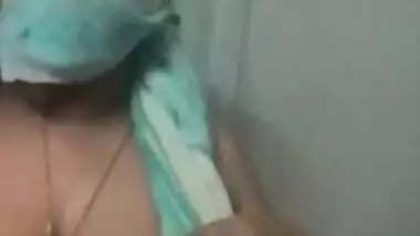 Sex is over and after shower Desi woman shows on cam her XXX jugs