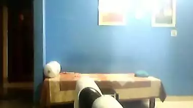 Bhabhi Boobs Show From Blouse.