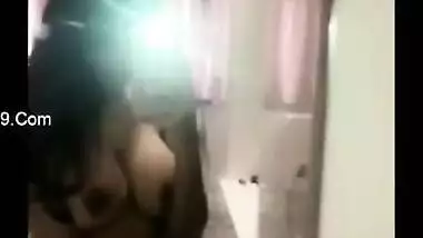 Attractive Desi sweetheart records quick XXX clip for her boyfriend