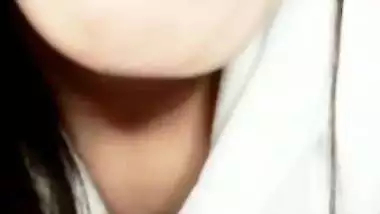 Gorgeous college girl naked big boobs show on video call