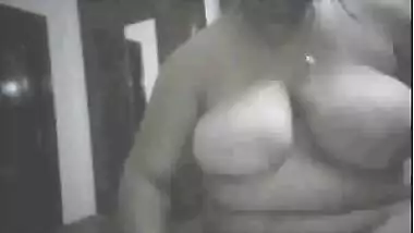 Diya taking deo's bottle in her pussy