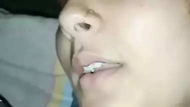 Girlfriend xxx sex while talking on phone
