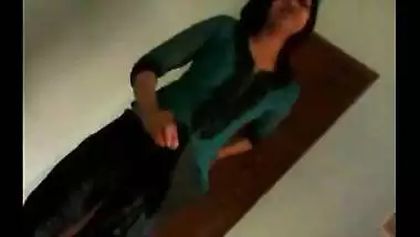 Cute Delhi babe dressing-up after sex free porn tube
