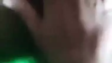 Today Exclusive -cute Desi Girl Shows Her Boobs And Fingering