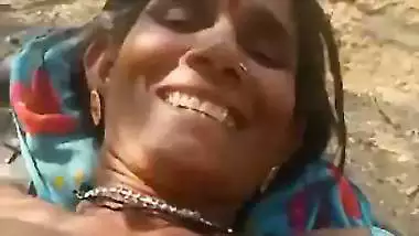 Dehati Adivasi chudai video with randi in jungle