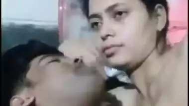 Desi devar wakes up in mood for XXX nipple-sucking so MILF gives boobs