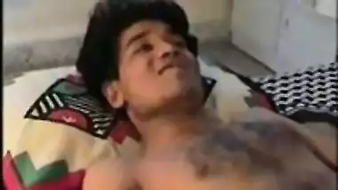 fucking bullshit no ring no wife so video is no...