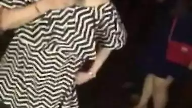 Desi Bhabhi Lahnga Dance