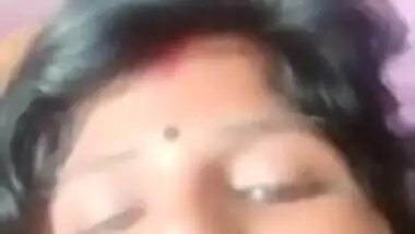 Fat village MILF makes sexy XXX video of her big Desi tits and cunt