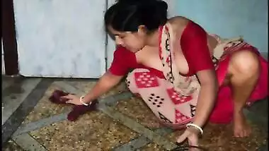 Everbest Desi Big boobs maid xxx fucking with house owner Absence of his wife - bengali xxx couple