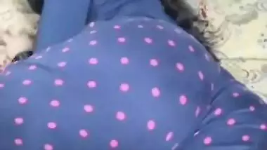 Hot bhabhi self recording in mood non-nude slowmo vid