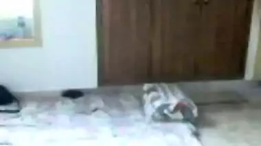 Sexy Desi Woman Making Love with Her Boyfriend-hotcamgirls.in