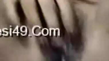 Desi housewife becomes excited and she plays with XXX orifice