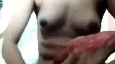 Beautiful Desi slut takes off red saree to reveal her slim XXX body