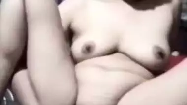 Dehati Desi horny XXX bitch shows her pink pussy hole on selfie cam MMS