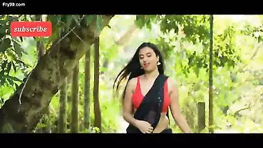 NAARI Magazine new model Sanneti debut. Instagram Reels queen