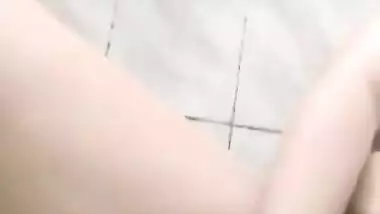 Cute Girl Masterbation With Hard Object In Corona Virus Home Made