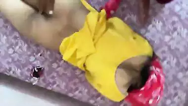 Bhabhi's mouth watered after seeing the big cock hindi sex chudai